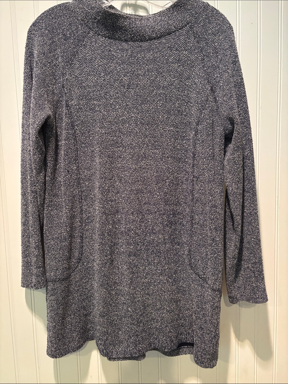 T by Talbots Women’s Long Sleeve Knit Tunic with Pockets in Heather Navy Sz M